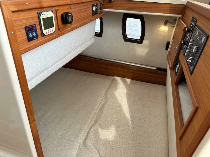 Slide: The Image of Ranger Tug R-29 CB 2025 - 5716068