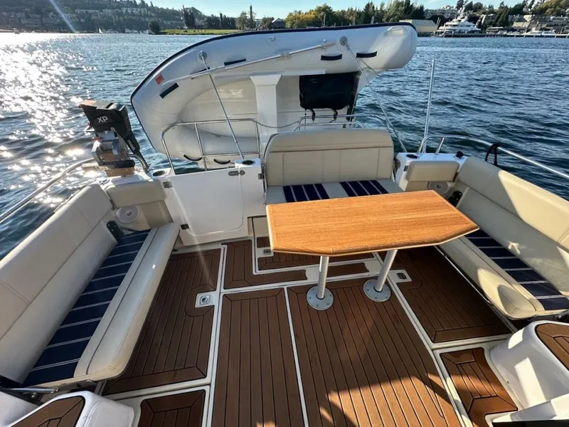 Slide: The Image of Ranger Tug R-29 CB 2025 - 5716039