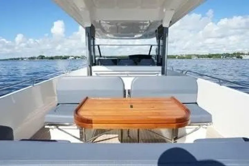 Slide: The Image of Nimbus T11 2022 - 5716089