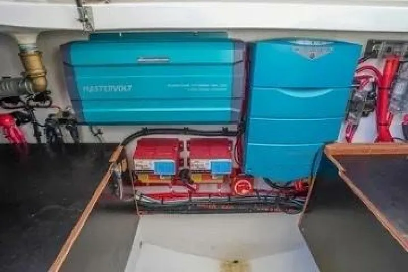 Slide: The Image of Nimbus T11 2022 - 5716091