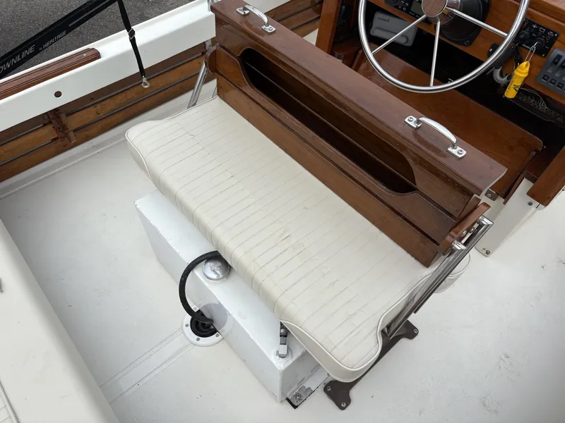 Slide: The Image of Boston Whaler 21 Outrage Rib Side 1972 - 7218224