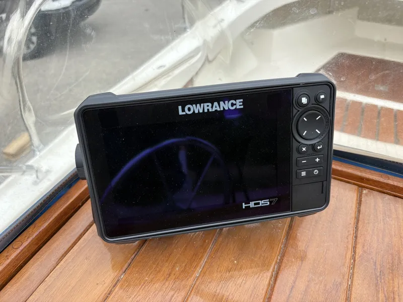 Slide: The Image of Boston Whaler 21 Outrage Rib Side 1972 - 7218235