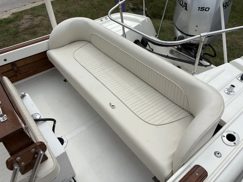 Slide: The Image of Boston Whaler 21 Outrage Rib Side 1972 - 7218209