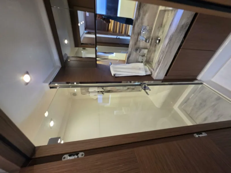 Slide: The Image of Prestige X70 2022 - 5831884