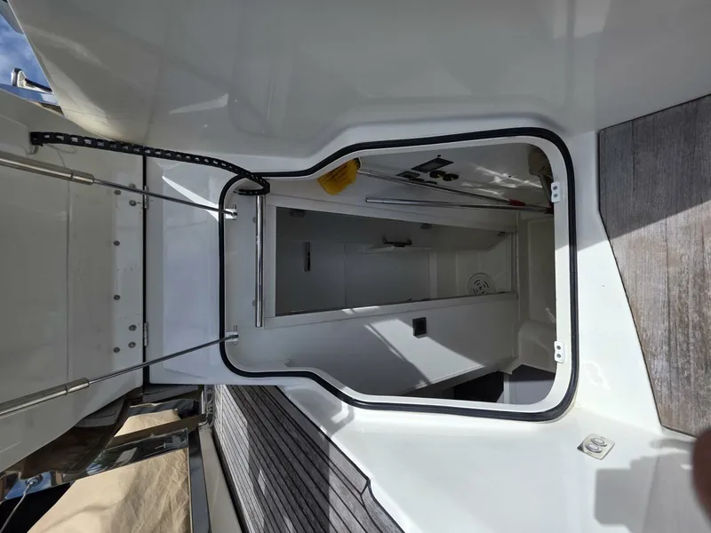 Slide: The Image of Prestige X70 2022 - 5831885