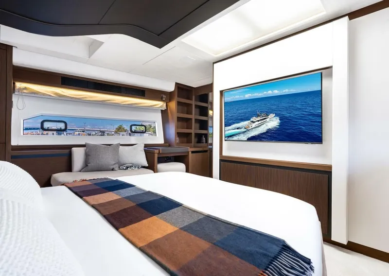 Slide: The Image of Prestige X70 2022 - 5831915