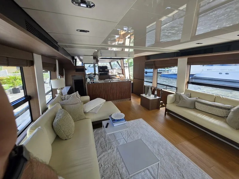 Slide: The Image of Prestige X70 2022 - 5831873