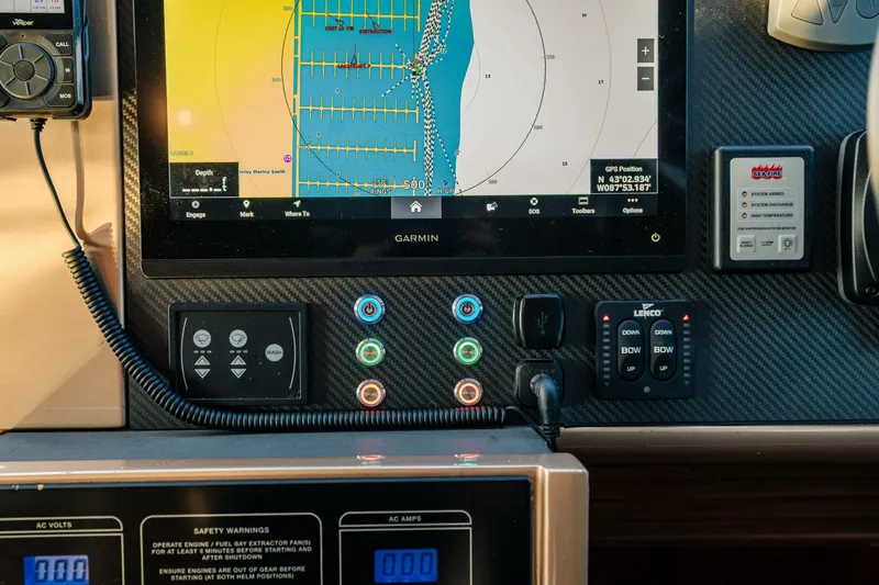 Slide: The Image of Fairline 65 Squadron 2011 - 5791311