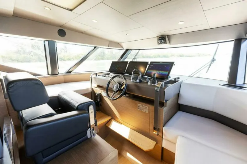 Slide: The Image of 2021 X70 Prestige - Infinity - Helm - 5716982