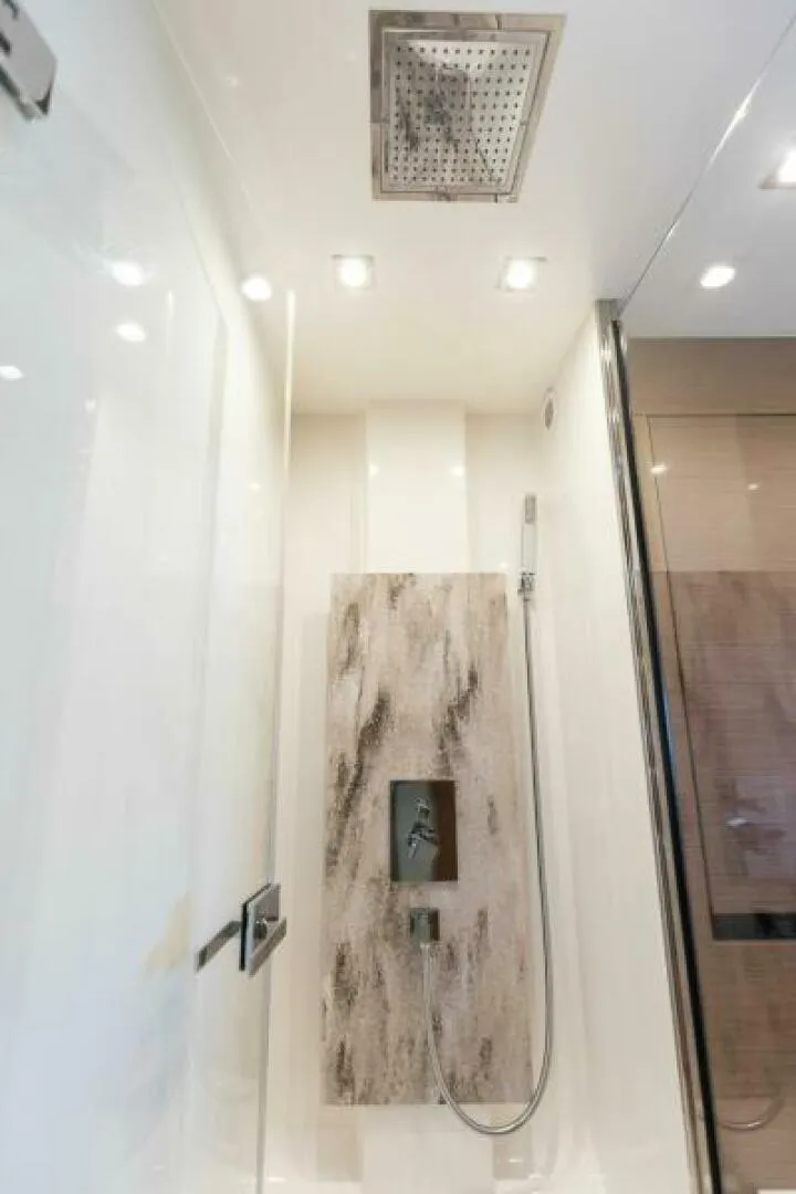 Slide: The Image of 2021 X70 Prestige - Infinity - Master Shower - 5716994