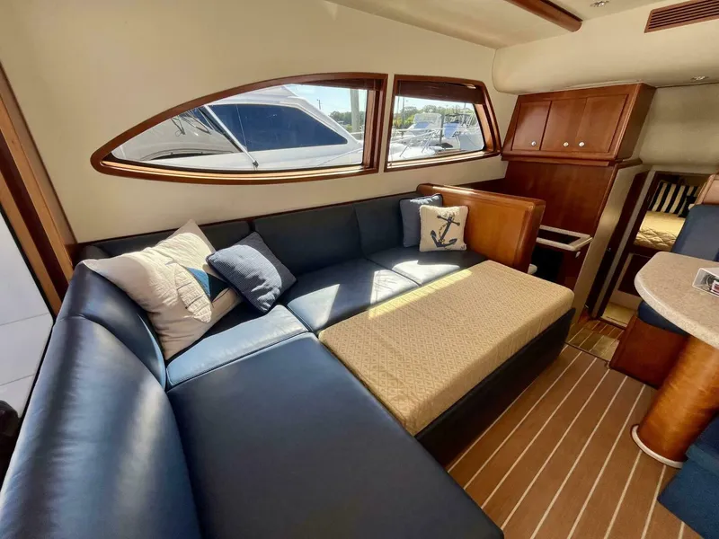 Slide: The Image of Bertram 390 Convertable 2006 - 5770592