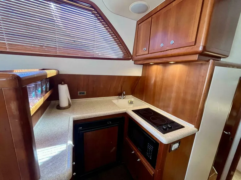 Slide: The Image of Bertram 390 Convertable 2006 - 5770596