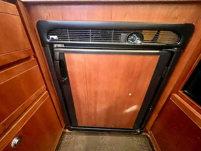 Slide: The Image of Bertram 390 Convertable 2006 - 5770597