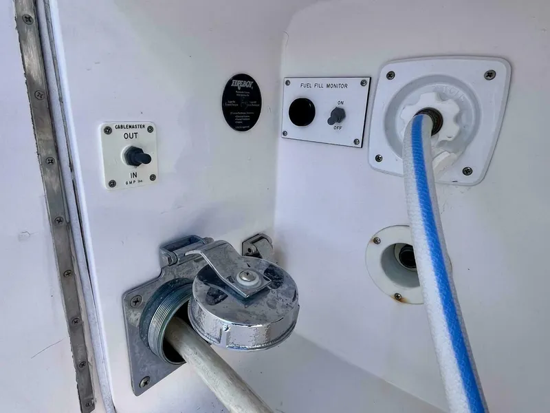 Slide: The Image of Bertram 390 Convertable 2006 - 5770602