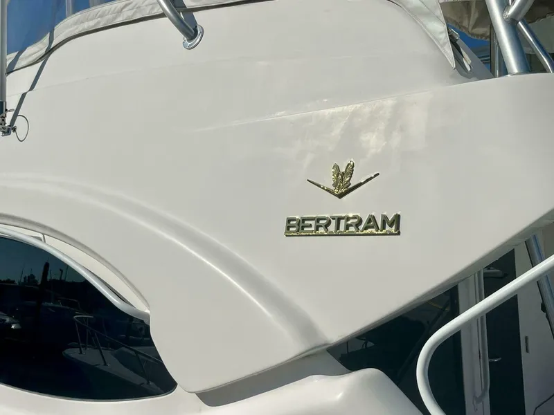 Slide: The Image of Bertram 390 Convertable 2006 - 5770603