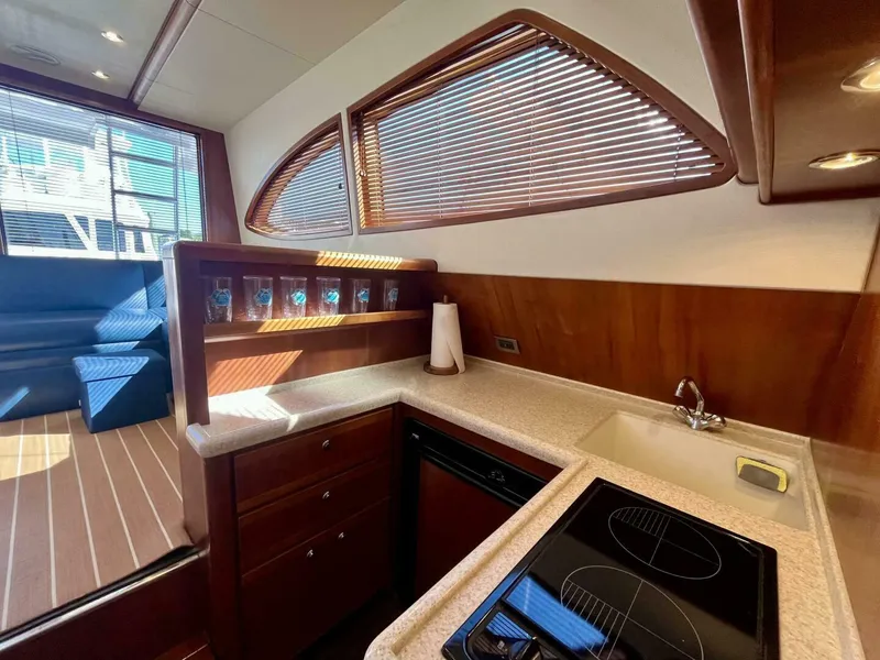 Slide: The Image of Bertram 390 Convertable 2006 - 5770608