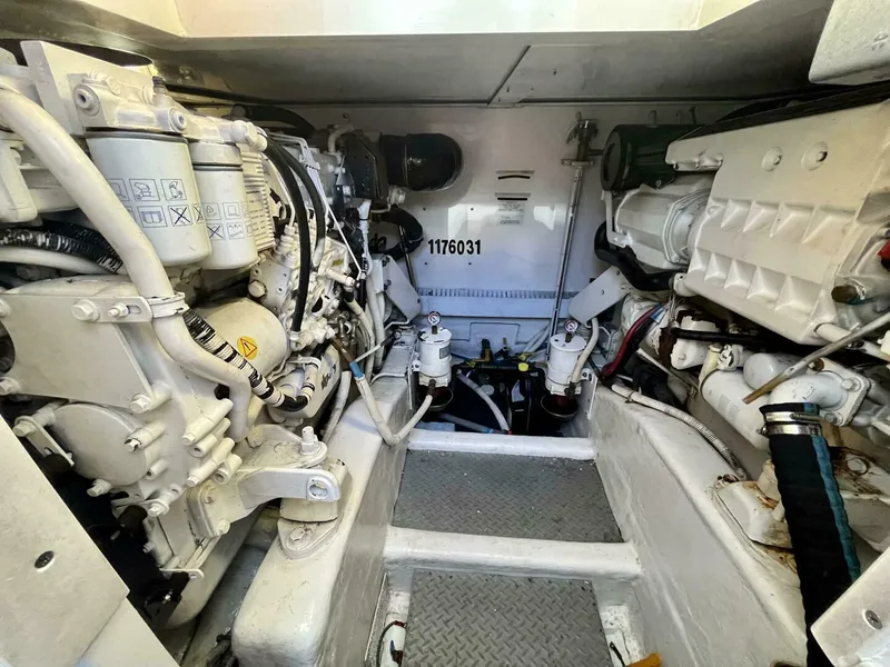 Slide: The Image of Bertram 390 Convertable 2006 - 5770667