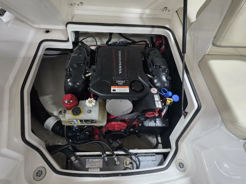 Slide: The Image of Regal 22 Fasdeck 2021 - 5718231