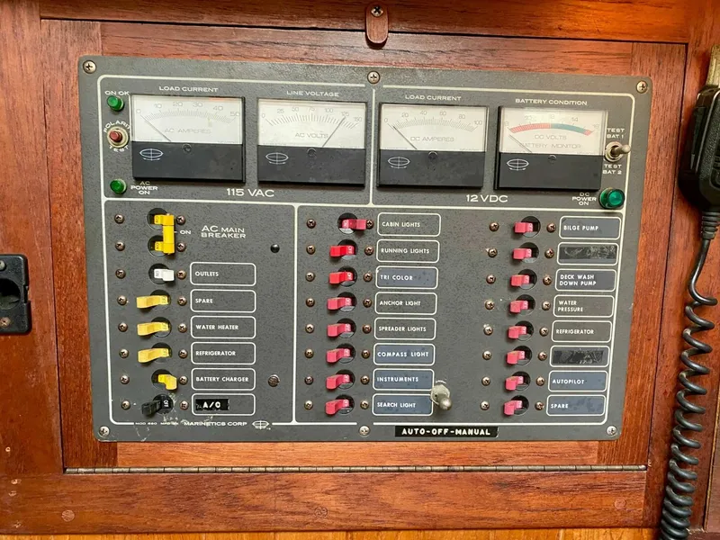 Slide: The Image of Liberty 38 1983 - 5718595