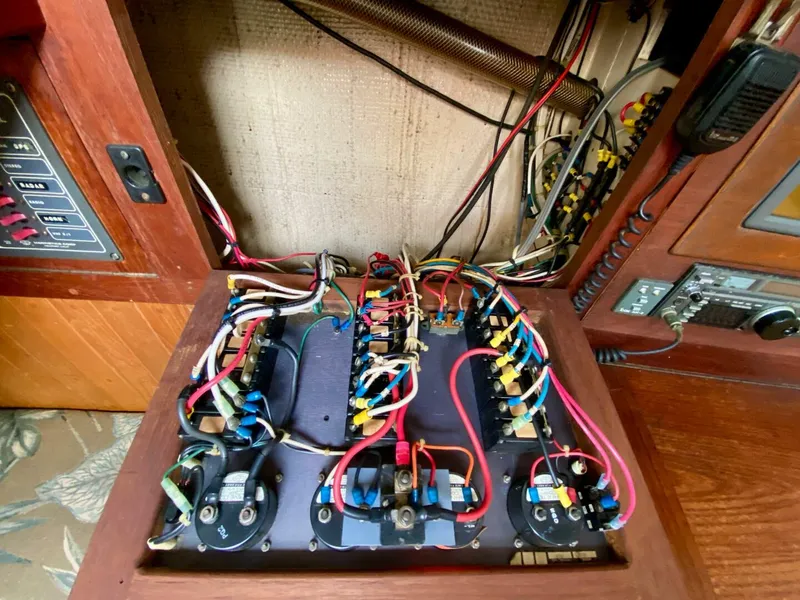 Slide: The Image of Liberty 38 1983 - 5718593