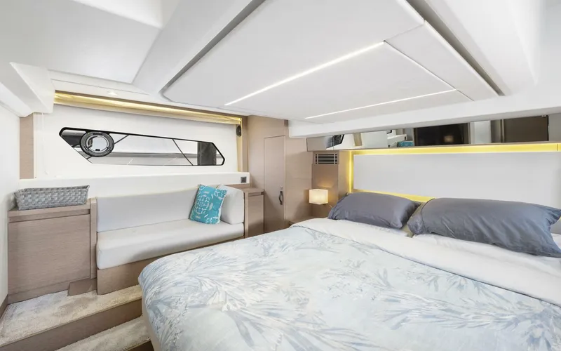 Slide: The Image of Prestige 46 2018 - 5718947