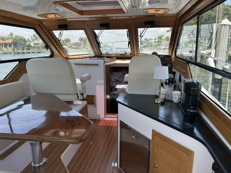 Slide: The Image of True North 34 Outboard Express 2024 - 5719326