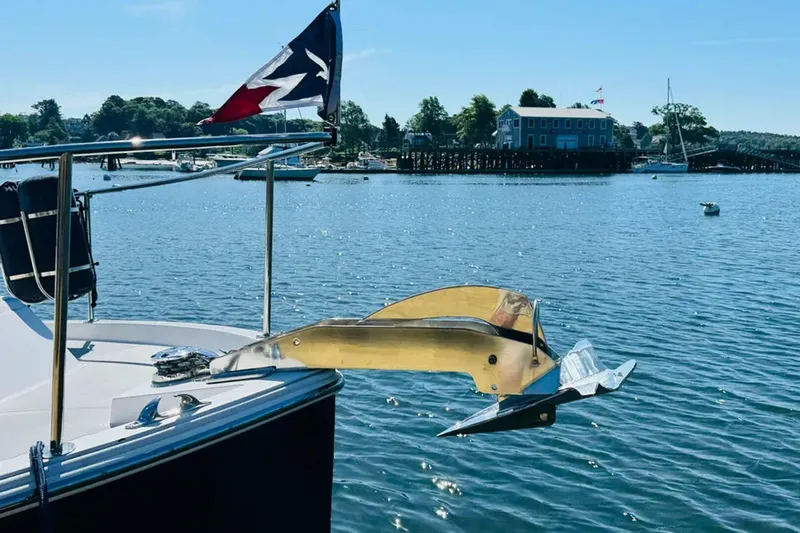 Slide: The Image of True North 34 Outboard Express 2024 - 5719319