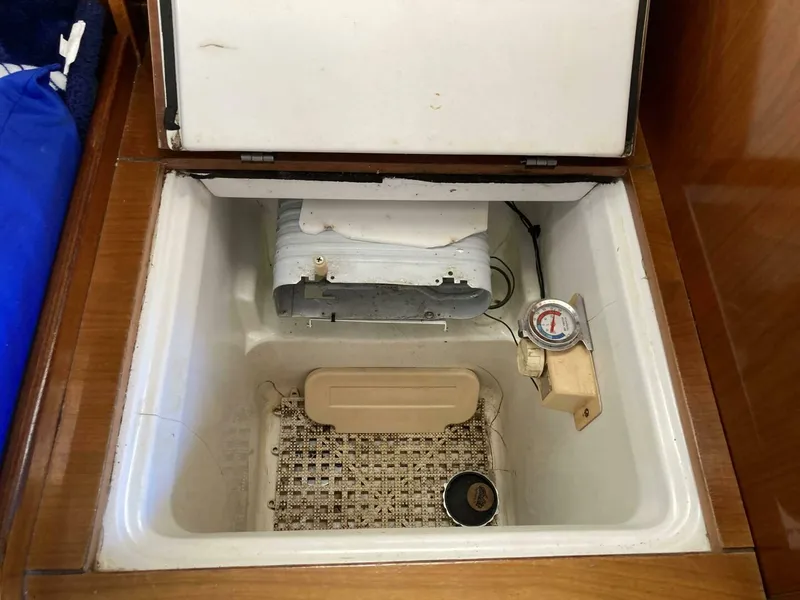 Slide: The Image of Beneteau Oceanis 311 2000 - 5728130