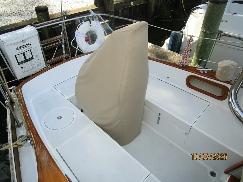 Slide: The Image of 35' Bristol cockpit covered - 5720691