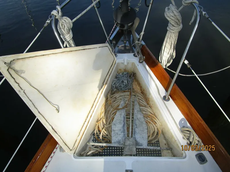 Slide: The Image of 35' Bristol anchor chain locker - 5720692