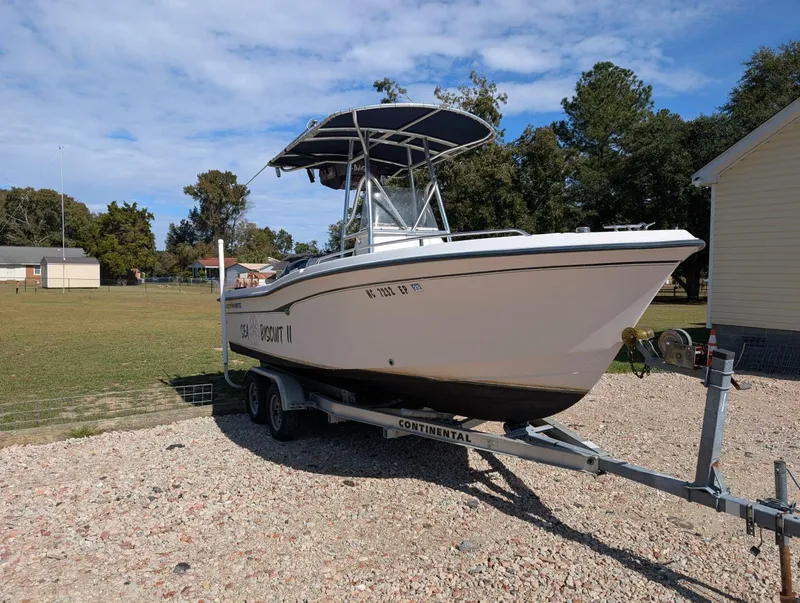 Slide: The Image of Grady-White 209 Escape 2002 - 5761306