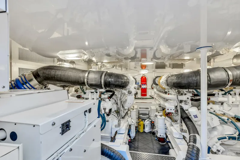 Slide: The Image of Viking 50 Convertible 2010 - 5774004