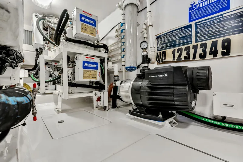 Slide: The Image of Viking 50 Convertible 2010 - 5774014