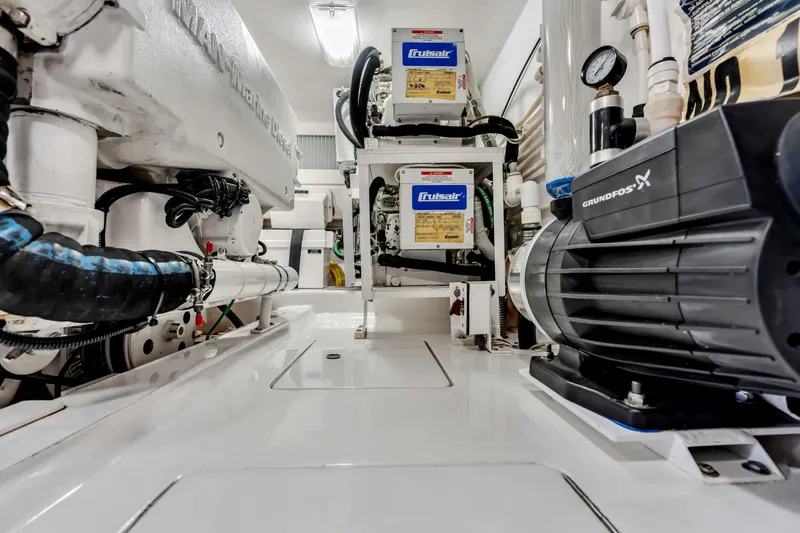 Slide: The Image of Viking 50 Convertible 2010 - 5774017