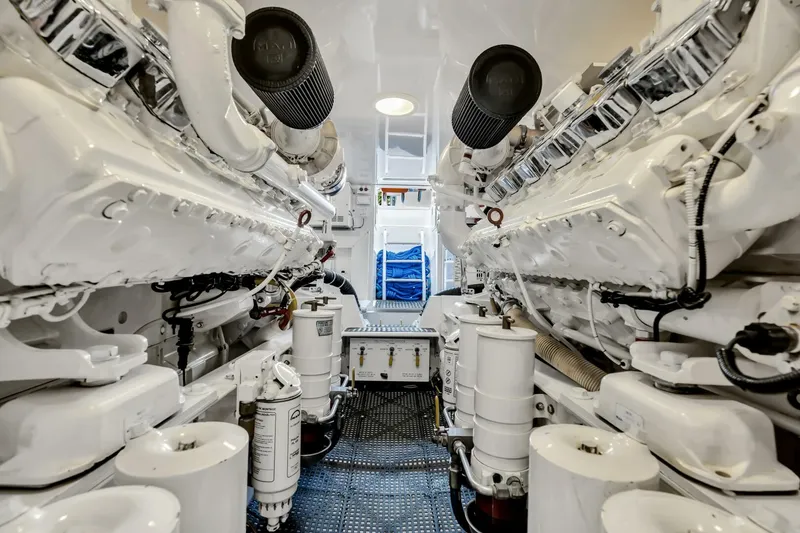 Slide: The Image of Viking 50 Convertible 2010 - 5774018