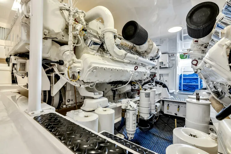 Slide: The Image of Viking 50 Convertible 2010 - 5774020