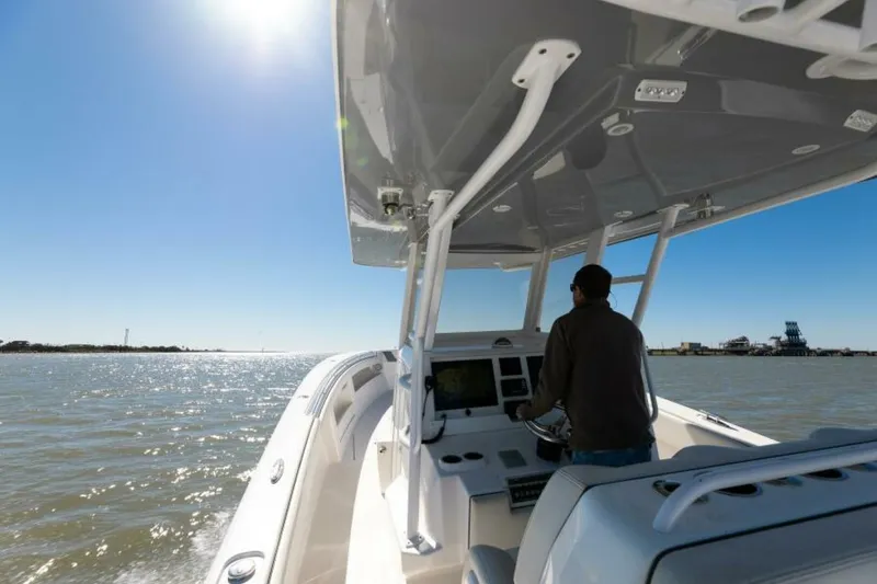 Slide: The Image of 2019 Invincible 39 Open - 5720956