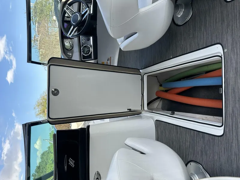 Slide: The Image of Four Winns HD 240 OB 2020 - 5792489