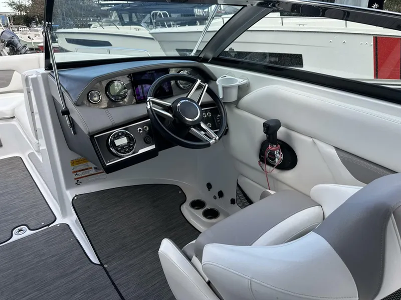 Slide: The Image of Four Winns HD 240 OB 2020 - 5792493