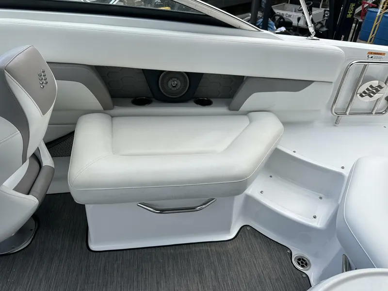 Slide: The Image of Four Winns HD 240 OB 2020 - 5792500