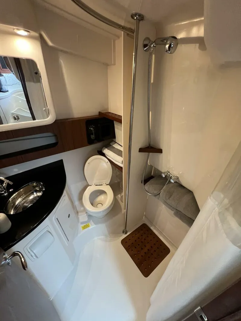 Slide: The Image of 2018 Grady-White 370 Express - BE CHUMMING - 5722387