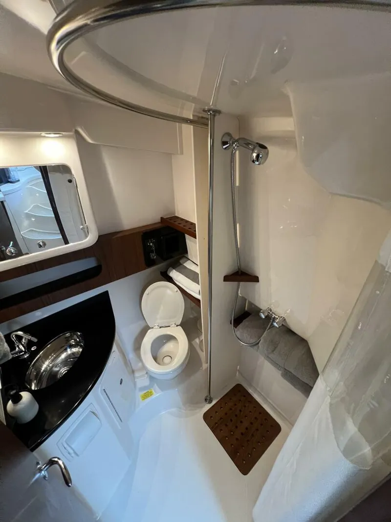 Slide: The Image of 2018 Grady-White 370 Express - BE CHUMMING - 5722388