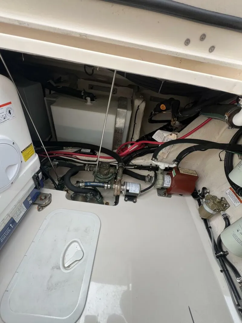 Slide: The Image of 2018 Grady-White 370 Express - BE CHUMMING - 5722411