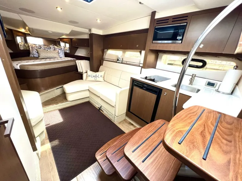 Slide: The Image of Sea Ray Sundancer 350 Coupe 2019 - 5788550