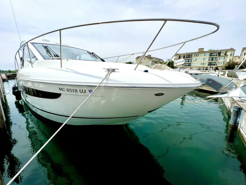 Slide: The Image of Sea Ray Sundancer 350 Coupe 2019 - 5788496
