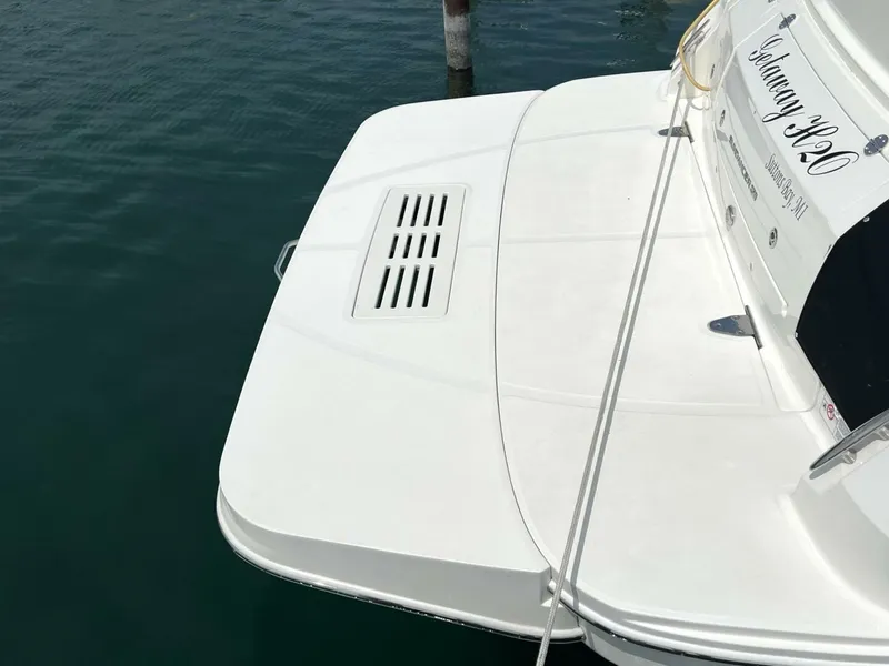 Slide: The Image of Sea Ray Sundancer 350 Coupe 2019 - 5788502