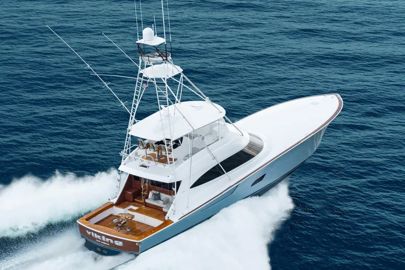 The Image of Viking 82 Convertible 2027 - 0