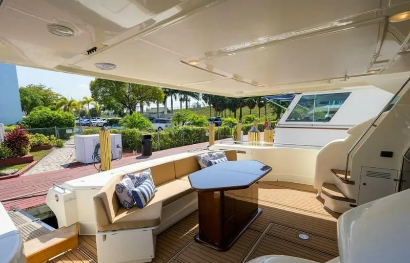 Slide: The Image of 2000 Ferretti 72 Motoryacht  - 5884299