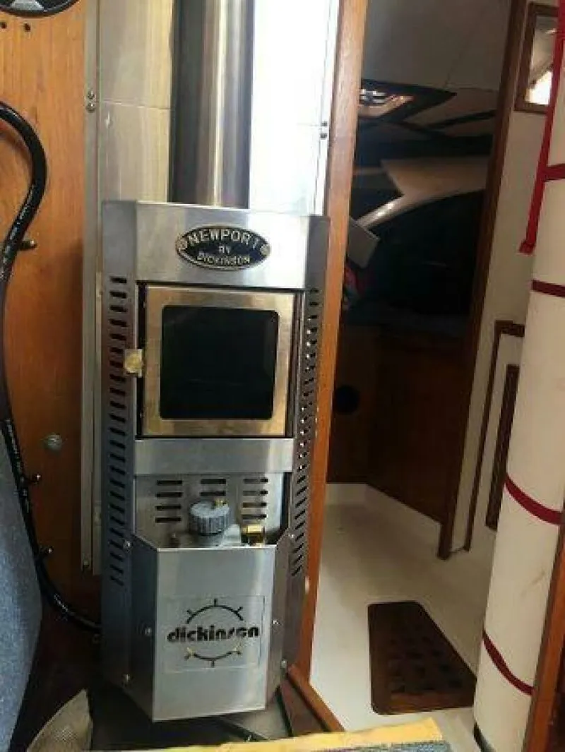 Slide: The Image of Tartan 33 1982 - 5727390