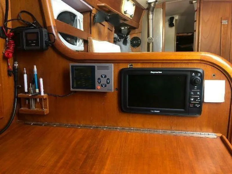 Slide: The Image of Tartan 33 1982 - 5727391